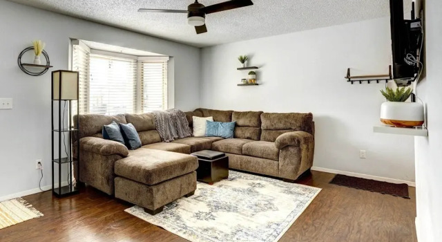 Cozy Sioux Falls Home - 7 Mi to Downtown, Забронировать Дом для отпуска Коттеджи Сиу-Фолс, Коттедж