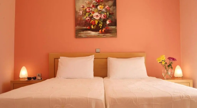 Pantheon & Danae Luxury Villas