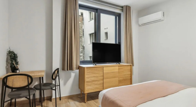 Студия Comfort Limehome Athens Solonos City Center