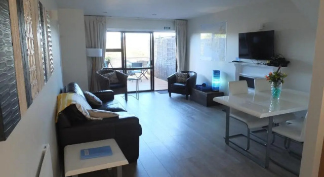 Апартаменты Le Chalet Waiheke Apartments