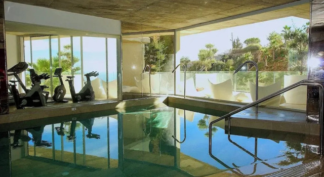 Апартаменты Apartment Sleeps 4 With Gym & Spa