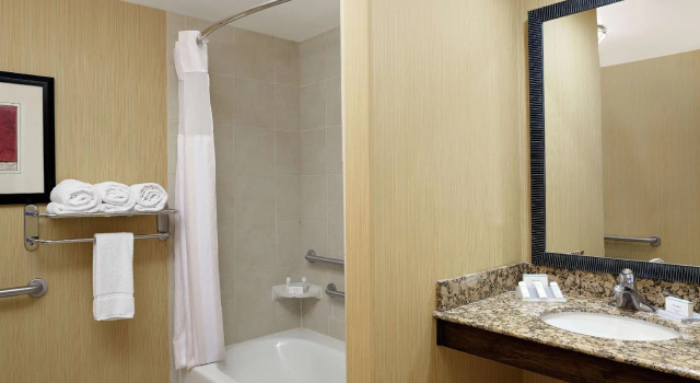 Двухместный номер Standard Hilton Garden Inn Fontana