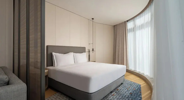 Двухместный люкс с видом на город Holiday Inn Express Shenzhen Sports Center by IHG