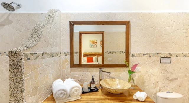 Номер Comfort Пентхаус с балконом Makanas Beach Bungalows