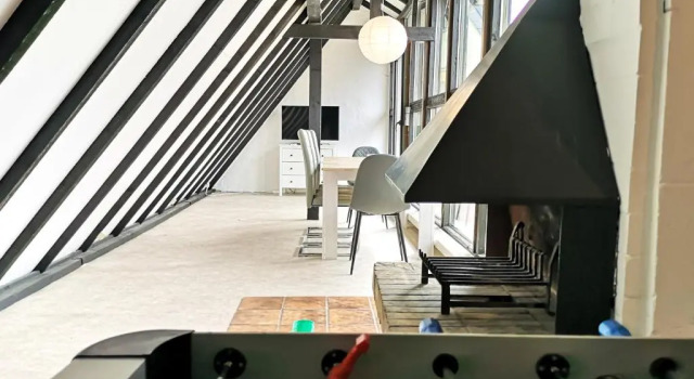 Zentrales Apartment mit Dachterrasse, Забронировать Апартаменты/квартира Гох Lower Rhine, рядом с Театр Goli