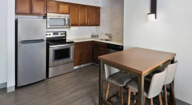 Четырёхместный люкс Residence Inn Columbus