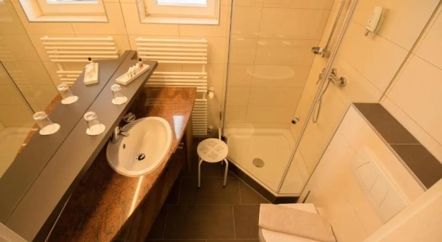 Двухместный номер Standard с балконом Wohlfühlhotel Hubertushof am Arlberg - Ski-In & Ski-Out - Sky Pool