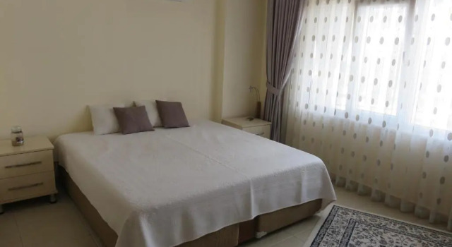 Spacious suite close to the beach
