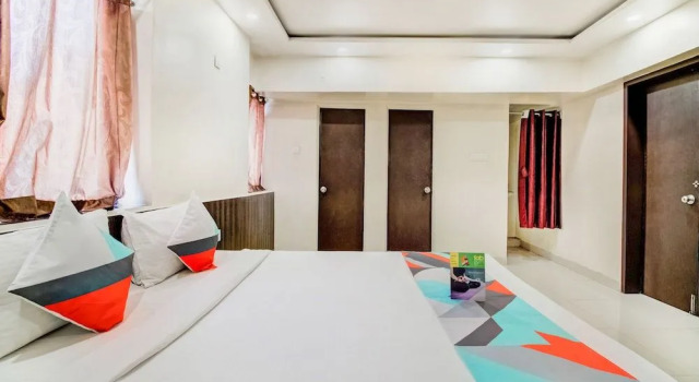 FabHotel Royal Inn, Забронировать Отель Отели штата Махараштры с завтраком, Завтраки