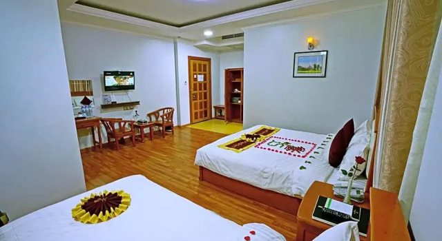 Полулюкс Yuan Sheng Hotel