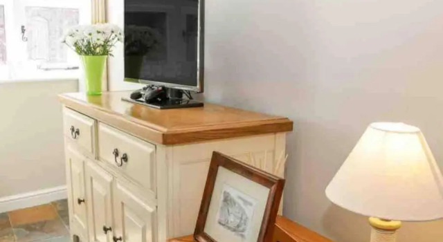 Коттедж Cottagesleeps2-fireplace-valleyview-patio-garden