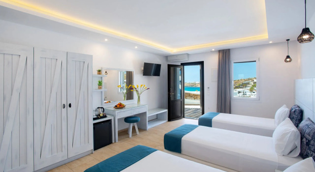 Трёхместный номер Tropicana Suites & Villas Mykonos