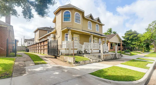 Walkable Apt 2 Mi to Dtwn: Houston Retreat!, 预订 公寓 休斯顿 Texas Gulf Coast