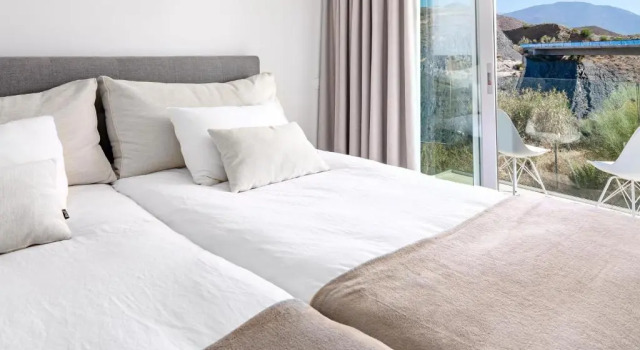 LMR1- Modern penthouse, private pool, families only, Reserva ahora Hotel Marbella Costa del Sol