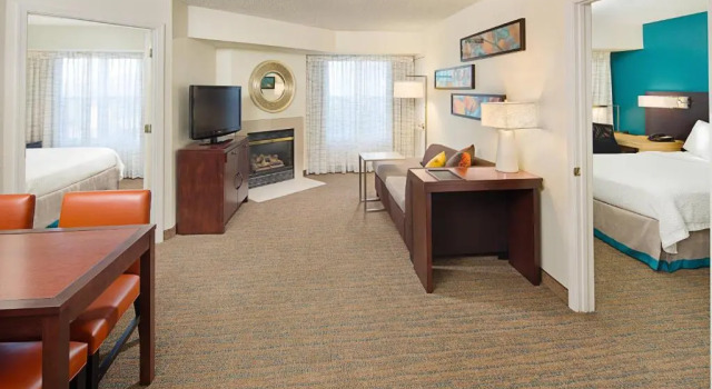 Люкс с 2 комнатами Courtyard by Marriott Richmond Northwest
