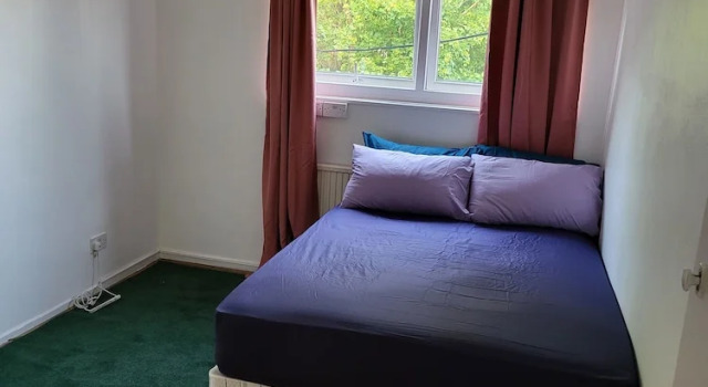 Inviting 1-bed House in London, Book Hotel Hoteller i Tottenham med parkering, Parkering