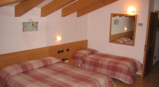 Четырёхместный номер Standard с балконом Dolomiti Hotel Olimpia