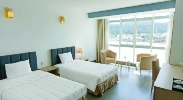 Трёхместный номер Standard River Hotel