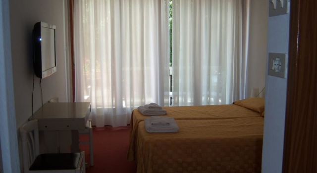Hotel Adriaco, Забронировать Отель Отели Градо-Пинета 3 звезды, 3*