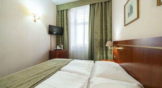Standard Casal quarto Hotel Raffaello Prague