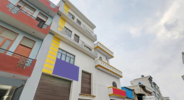 OYO 81731 Hotel Welcome Inn