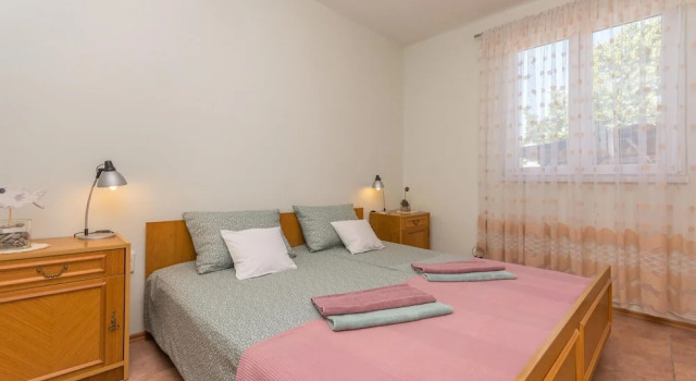 Amazing Apartment in Pakostane With 2 Bedrooms