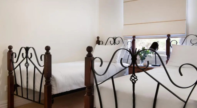 Коттедж с 3 комнатами French Doors