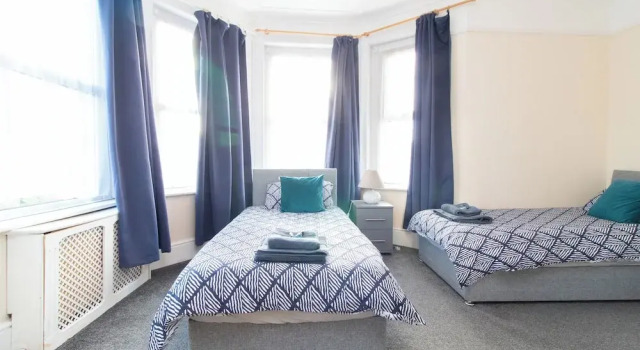 Thornbury Guest House Room 4, Забронировать Гостевой дом Саутгемптон Хэмпшир, рядом с Southampton Central Library