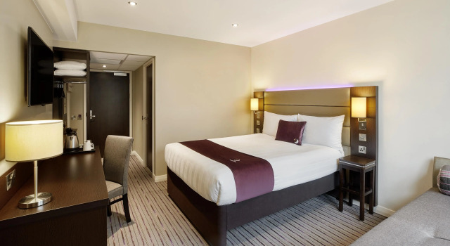 Premier Inn Peterborough City Centre, Забронировать Отель Питерборо Soke of Peterborough