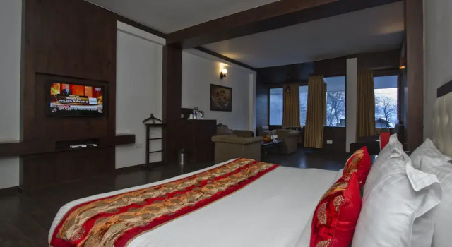 Люкс Royal The Whispering Inn Resort & Bar Old Manali