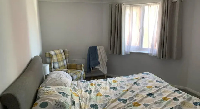 Charming 2-bed Apartment in Swansea
