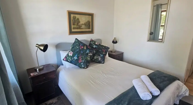 Двухместный номер Standard с балконом и с видом на горы Kelkiewyn Guesthouse Caledon