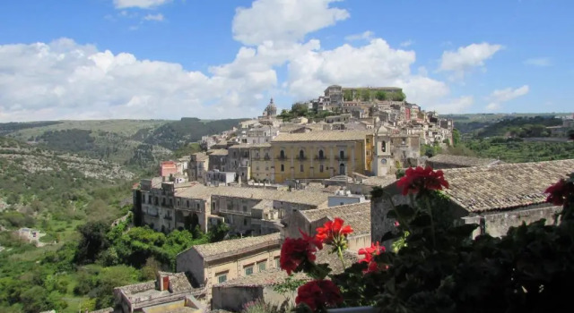 Трёхместный номер Standard с балконом Terra del Sole Ibla - Panoramic B&B