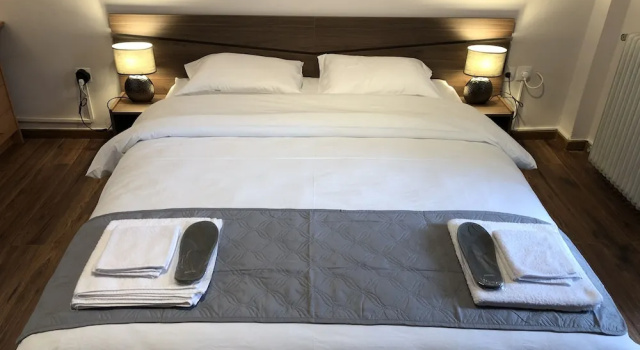 Апартаменты Deluxe с балконом Lemon Tree Suites Near ATH Airport