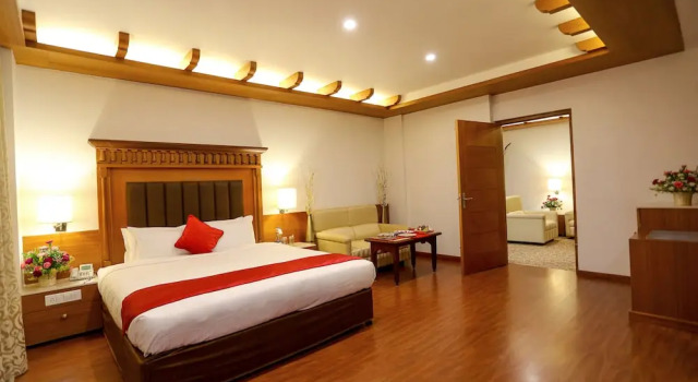 Люкс Sivaraj Inn Salem