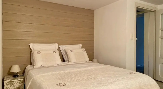 Коттедж Comfort с 5 комнатами Suave Holiday Home in Stavelot With Infrared Sauna