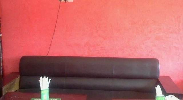 Capricorn Lounge