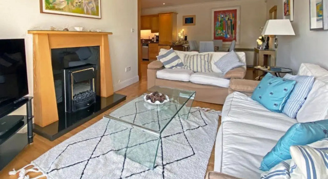 Apartment 395 - Clifden, Prenota Appartamento Hotel a Connacht con parcheggio, Parcheggio
