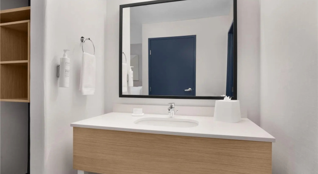 Номер Standard с балконом и с видом на горы Spark By Hilton Albuquerque North I-25