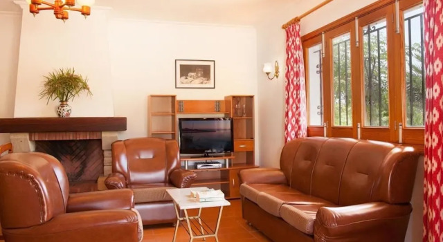 Villa - 3 Bedrooms with Pool and WiFi - 103191, Book Villa Pollença Majorca