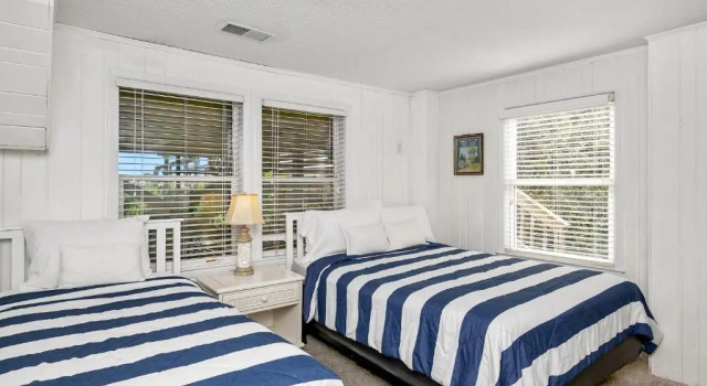 Коттедж Brigantine by Oak Island Accommodations