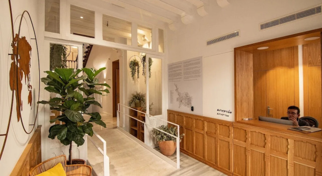 Plaza Mayor Suites & Apartments