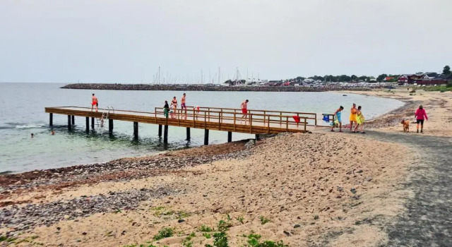 Stuga m havsutsikt & 50m till strand, Varaa Hotelli Byxelkrok Kalmari