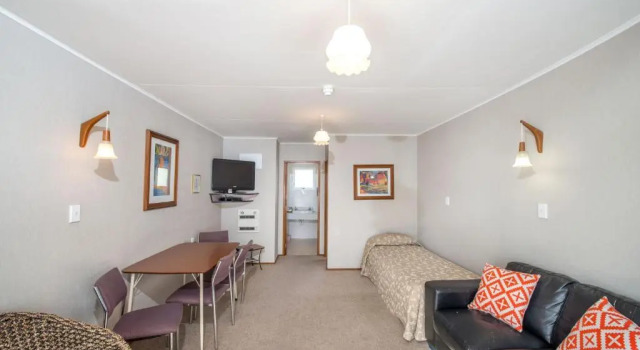 Апартаменты Amber Court Motel