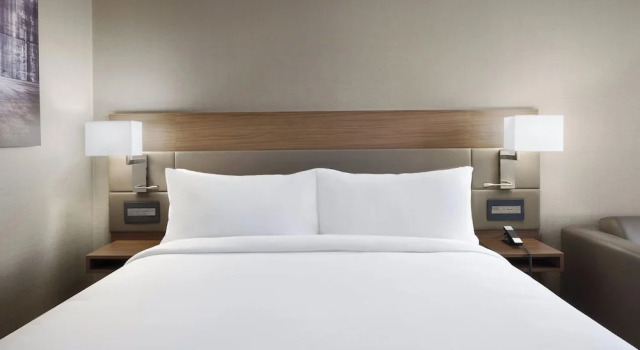 Двухместный номер Standard с видом на город AC Hotel Louisville Downtown