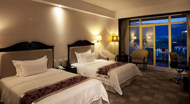 Двухместный номер Deluxe Country Garden Phoenix Hotel Suizhou