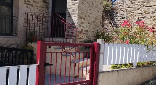Maison atypique au centre historique de Lannion, Rezerwuj Hotel  