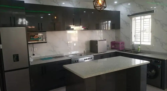 Shimawa-house-sleeps4-luxury&privacy-24/7 Security, Buchen Sie Ferienhaus Shagamu Nigeria