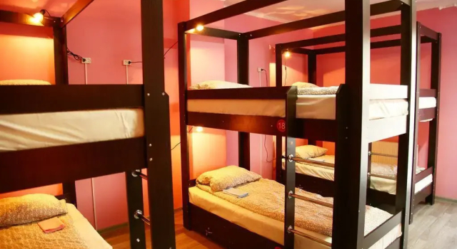 Like Hostel, Забронировать Хостел Отели в центре Нижневартовска, в центре