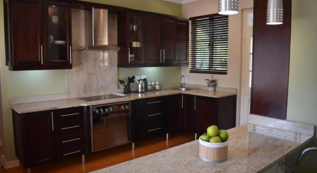 Коттедж Gem of Durban North, Relax║Pool║AC║Wi-Fi║Dining